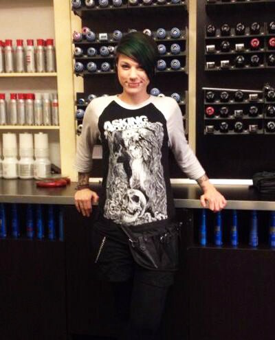 Veganja – Eine vegane Friseurin in Berlin