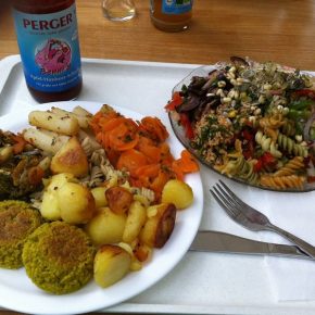 Heller’s Restaurant, vegetarische und vegane Vollwert-Küche in Mannheim