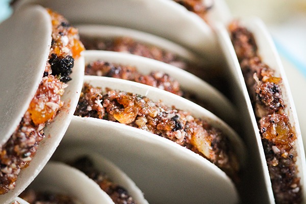 Maulbeeren-Aronia-Taler – süß muss nicht Sünde sein