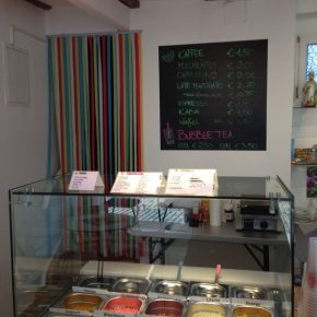 Landau überrascht mit veganem Angebot in der Pearlicious Bubble Bar