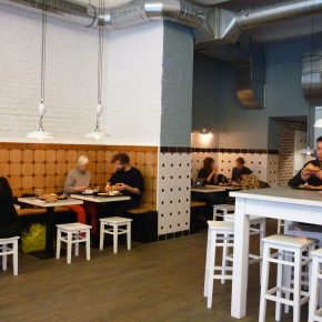 100% vegan und besonders grün: Burger-Restaurant Swing Kitchen in Wien