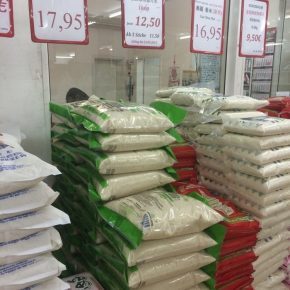 Vegane Lebensmittel im Asialaden