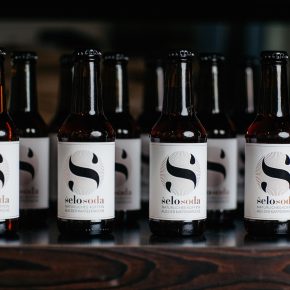 selosoda: Erfrischungsgetränk & Tee aus getrockneten Schalen der Kaffeefrucht