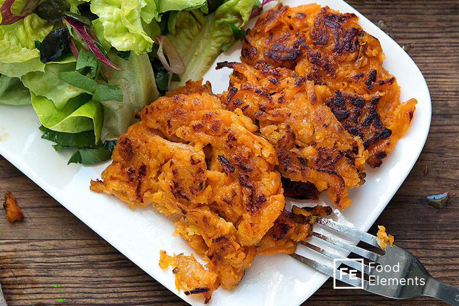 SÜSSKARTOFFELPUFFER MIT SALAT