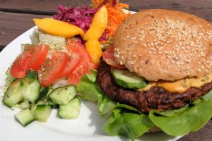 Vegan Reisen in Bad Tölz beim „Tölzer Veg“ + Gewinnspiel