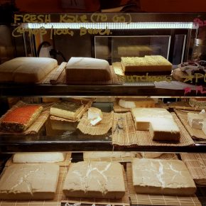 veganer-kaese-bangkok-barefood-theke-thailand