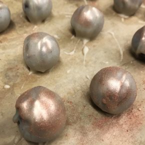 Die fabelhafte Geschichte von Solvejg und ihrer veganen Pralinenmanufaktur