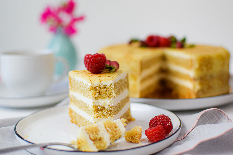 Mandel-Vanille-Torte