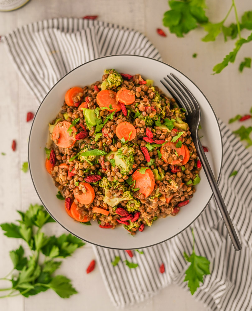 Linsensalat mit Gemüse