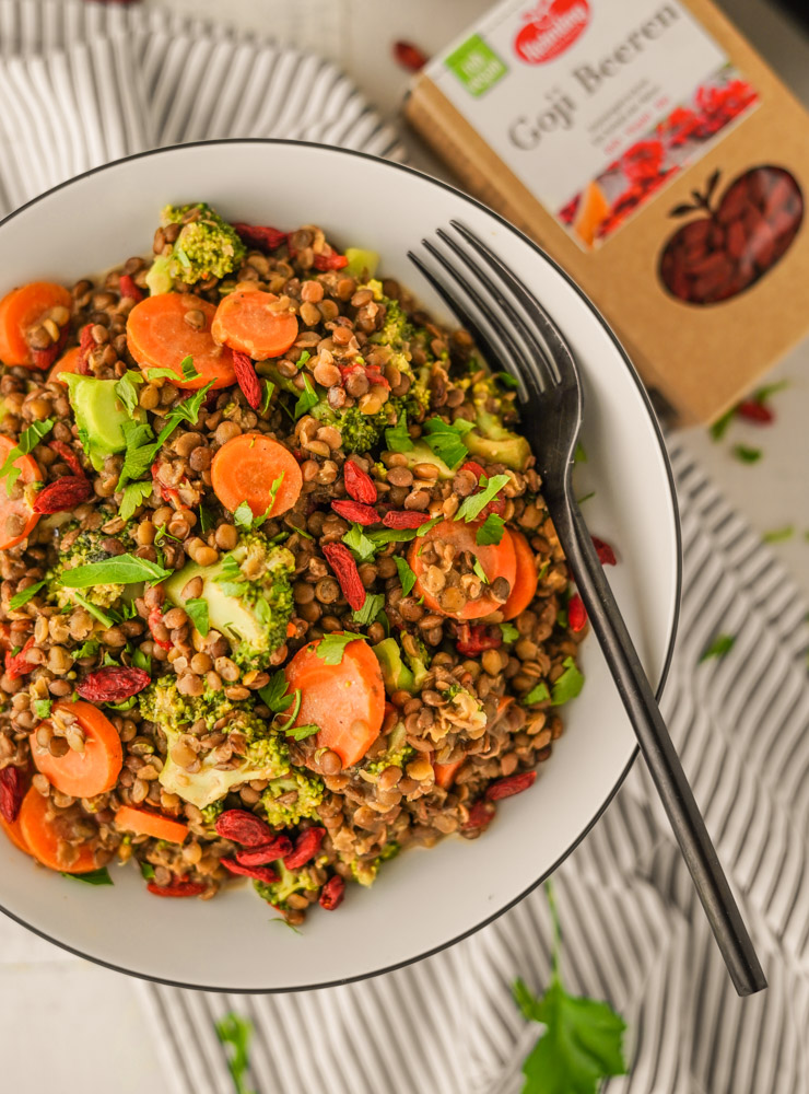 Veganer Salat mit Linsen