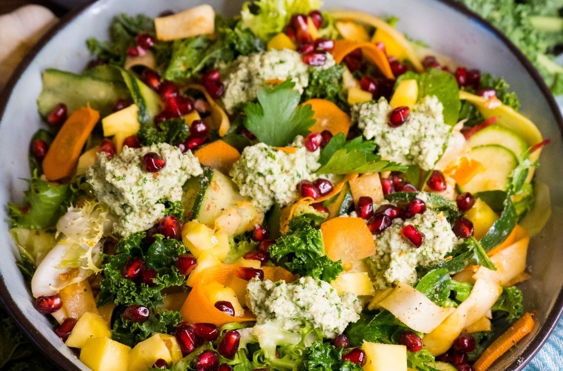 veganer grünkohl salat mit Cashew