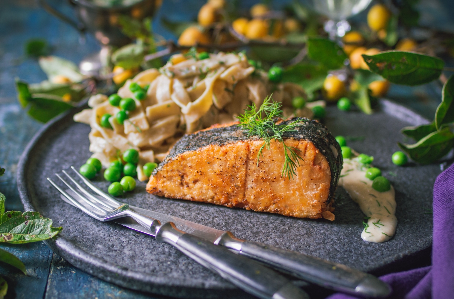 Veganes Laxfilet auf Tagliatelle 