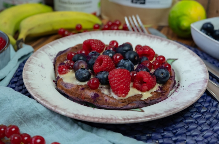 Pancakes mit Drachenfrucht und Nussmus-5